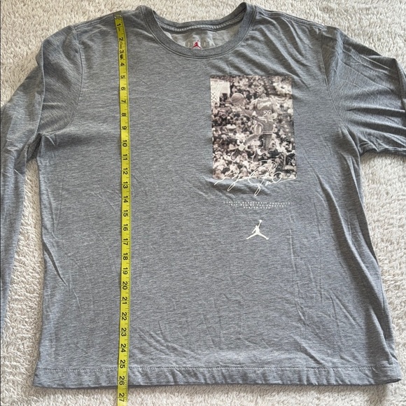 👕 EUC Nike Air Jordan Dri-FIT Long Sleeve Shirt – Gray, Size Large - Picture 3 of 9